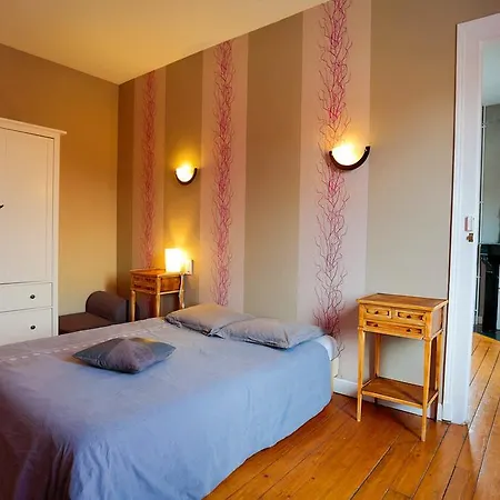 Ferienhaus Le Gite De Romane Domaine Du Vendangeoir