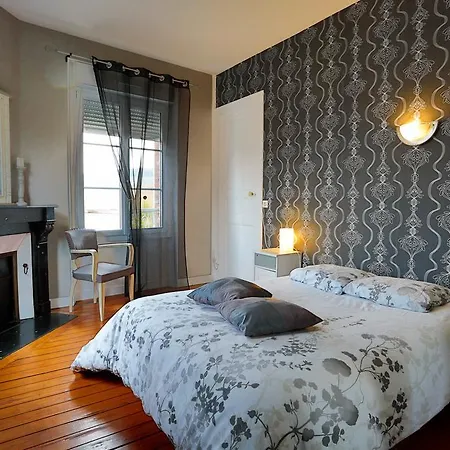 Ferienhaus Le Gite De Romane Domaine Du Vendangeoir *